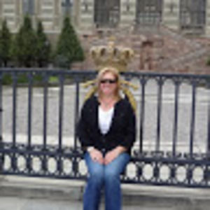 Meet your Posher, Laurie